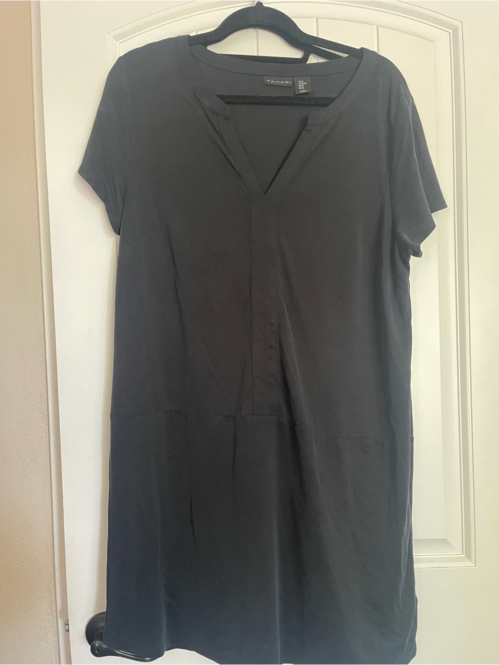 Tahari Black Short-Sleeve Split V-Neck Tunic